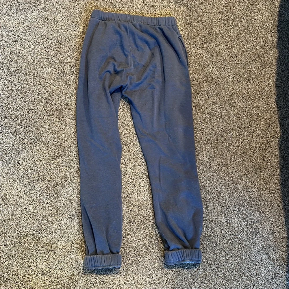 brandy melville sweatpants - Picture 3 of 4